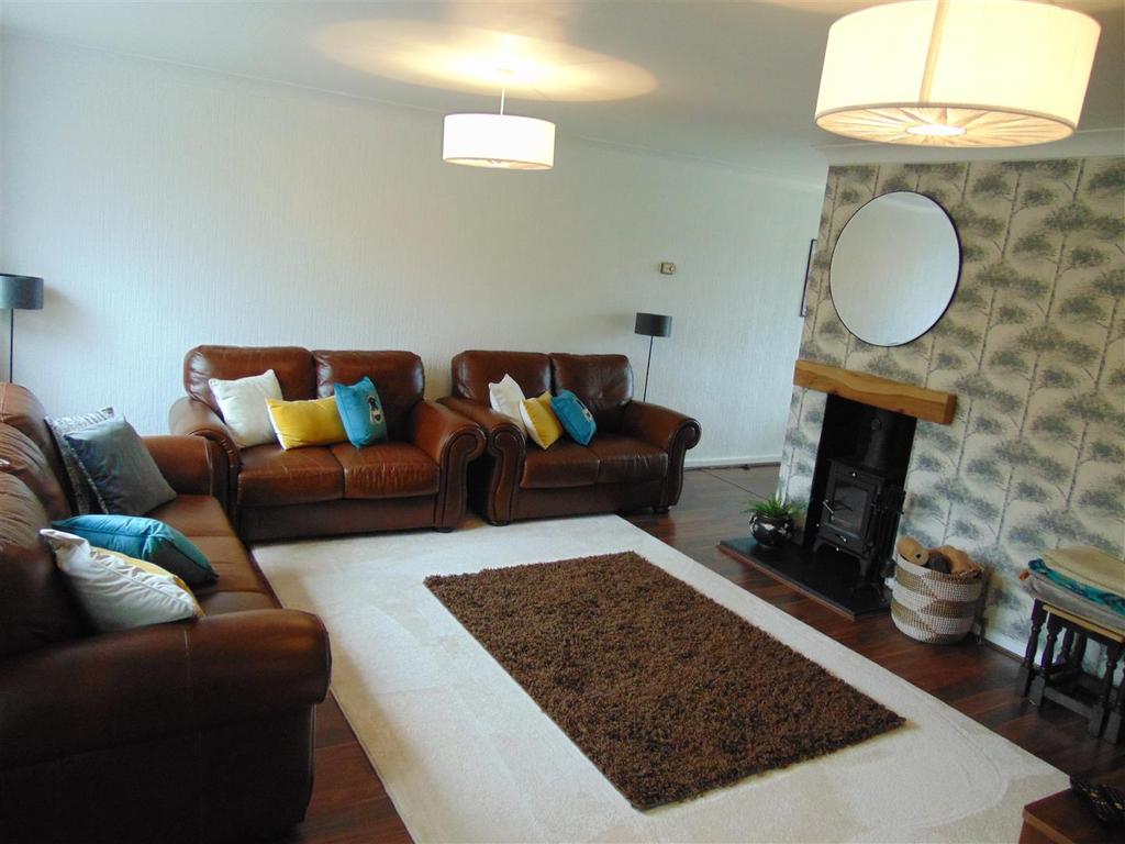 Leigh Close, Walsall 3 bed detached house £269,950