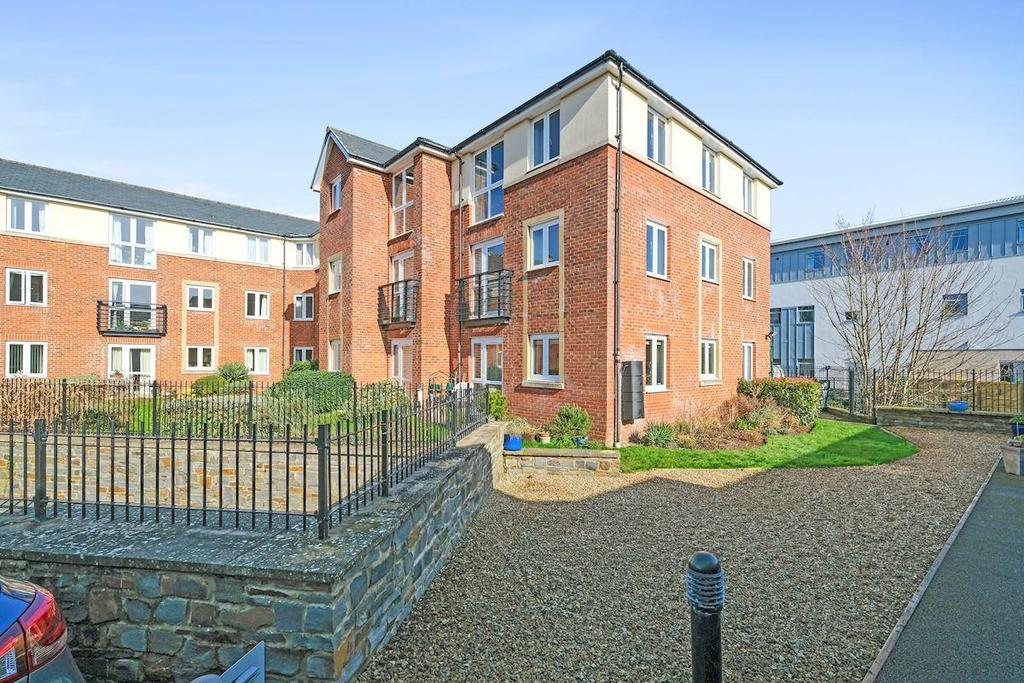Coleridge Court, Clevedon, BS21 6FL 2 bed apartment £255,000