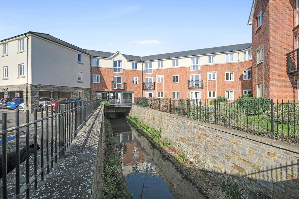 Coleridge Court, Clevedon, BS21 6FL 2 bed apartment £255,000