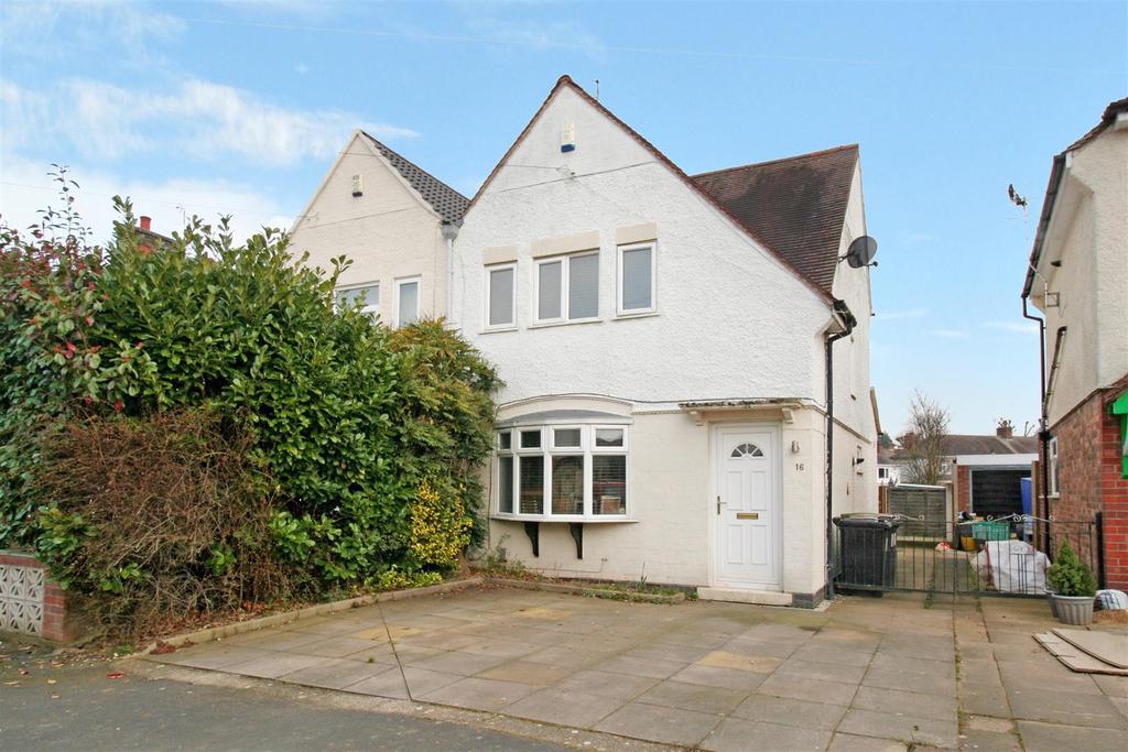 Ivanhoe Avenue, Nuneaton 3 bed semidetached house £180,000