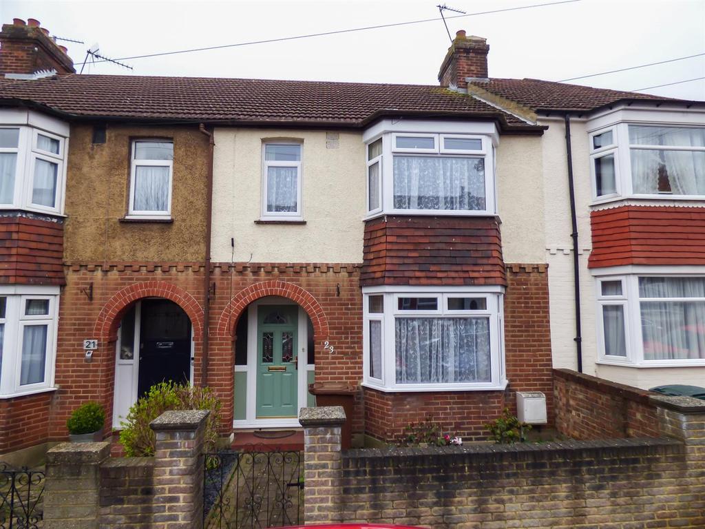 Ewart Road, Chatham, Kent 3 bed terraced house £260,000