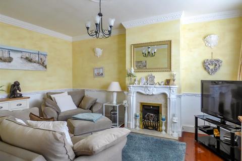 14 Christianfields Avenue, Gravesend, DA12 5NF