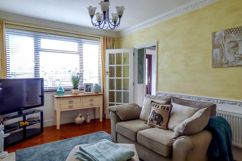 14 Christianfields Avenue, Gravesend, DA12 5NF