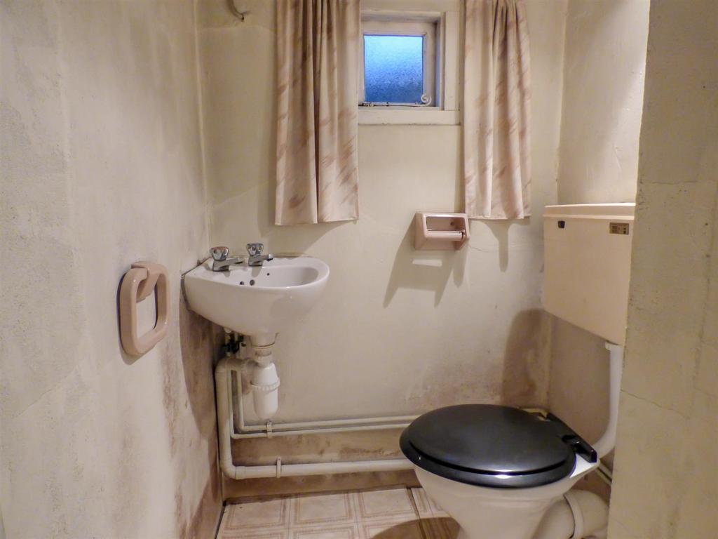 Ground Floor Cloakroom