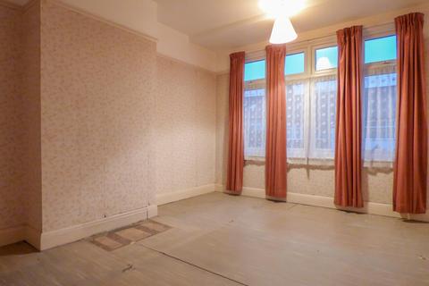 21 Gatwick Road, Gravesend, DA12 5AJ