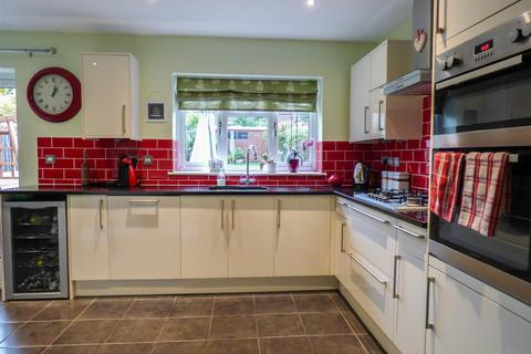 133 Valley Drive, Gravesend, DA12 5RU