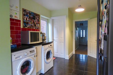 133 Valley Drive, Gravesend, DA12 5RU