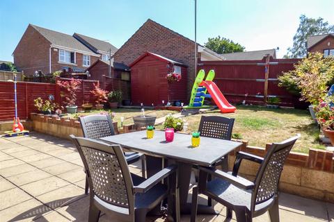 33 Damigos Road, Gravesend, DA12 2LR