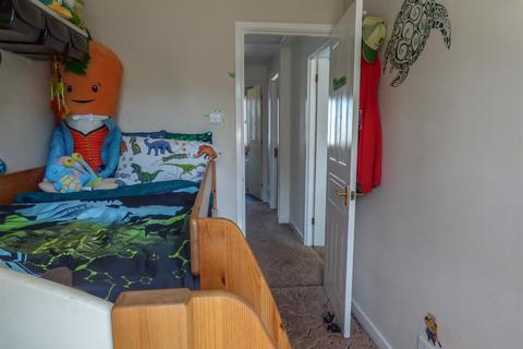 33 Damigos Road, Gravesend, DA12 2LR
