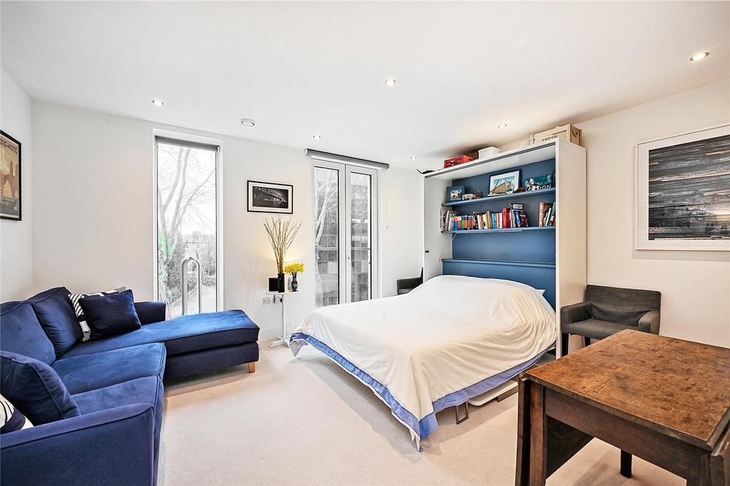 Reception / Bedroom