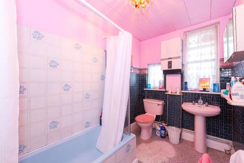 1 Windmill Avenue, Epsom, KT17 1LL