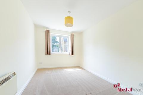 Flat 7, Wellington House Exeter Close, Watford, WD24 4BP