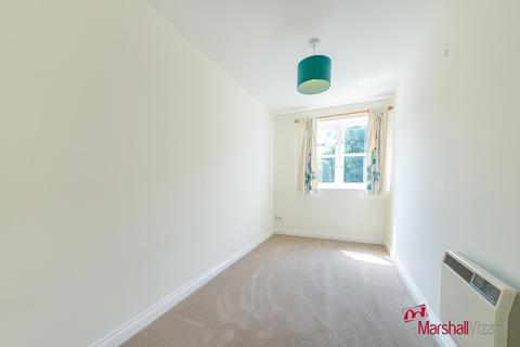 Flat 7, Wellington House Exeter Close, Watford, WD24 4BP