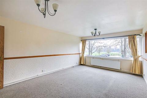11 Master Close, Oxted, RH8 9NA