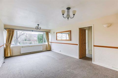 11 Master Close, Oxted, RH8 9NA