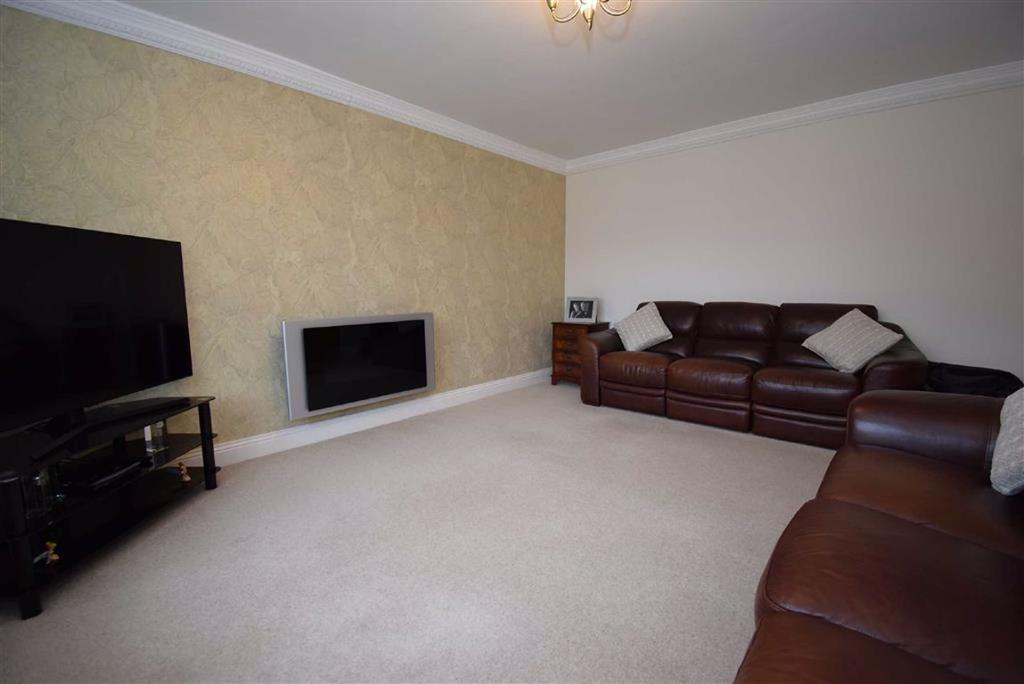 Lowry Gardens, South Shields 3 bed detached house £250,000