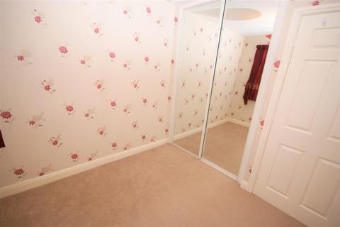 10 Badger Hill, Brighouse, HD6 3QX