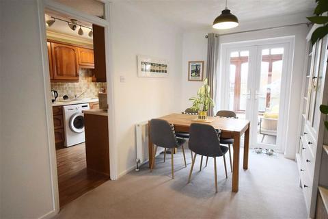 2 Apple Close, Prestbury, Cheltenham, GL52 3EJ