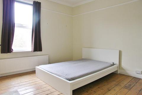 34 Mona Road, Sheffield, S10 1NF