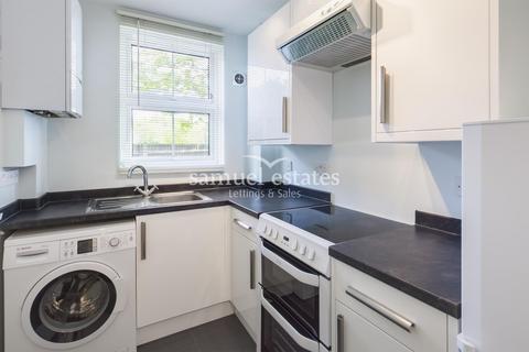 Flat 2, 63 Caxton Road, London, SW19 8SJ