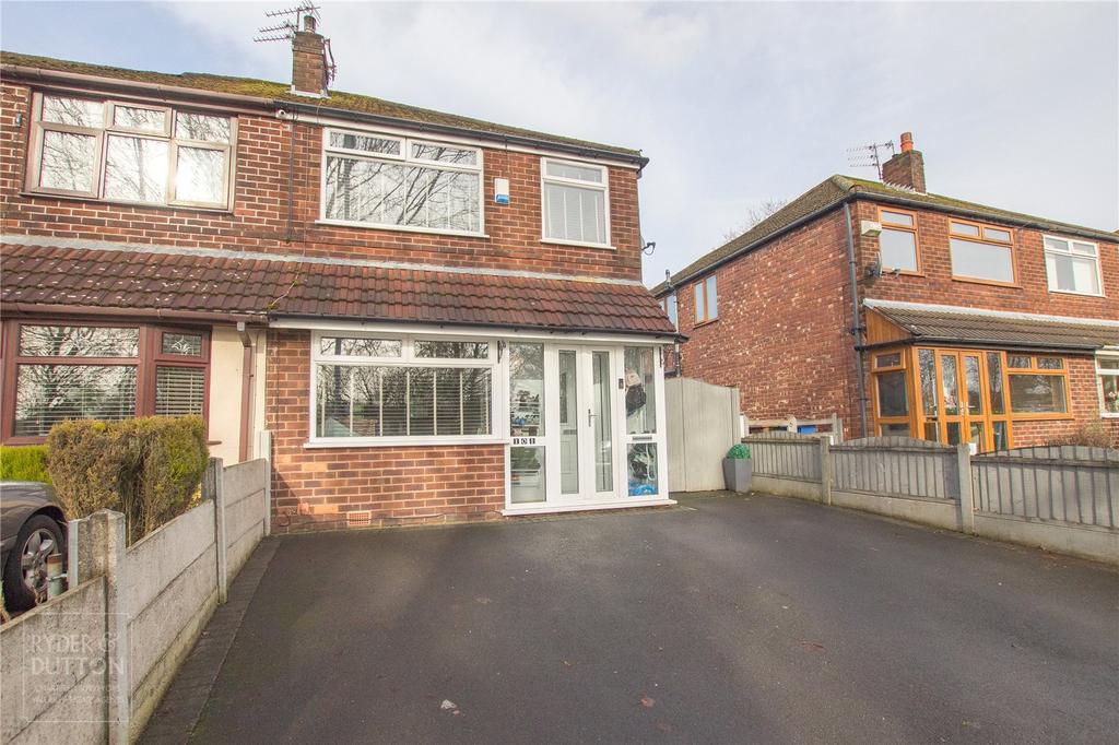Kingsway, Alkrington, Middleton, Manchester, M24 3 bed semidetached