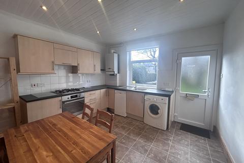 3 bedroom terraced house to rent, St Thomas Road, Crookes, Sheffield, S10