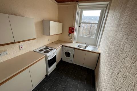 1 bedroom flat to rent, Dixon Avenue, Glasgow, G42