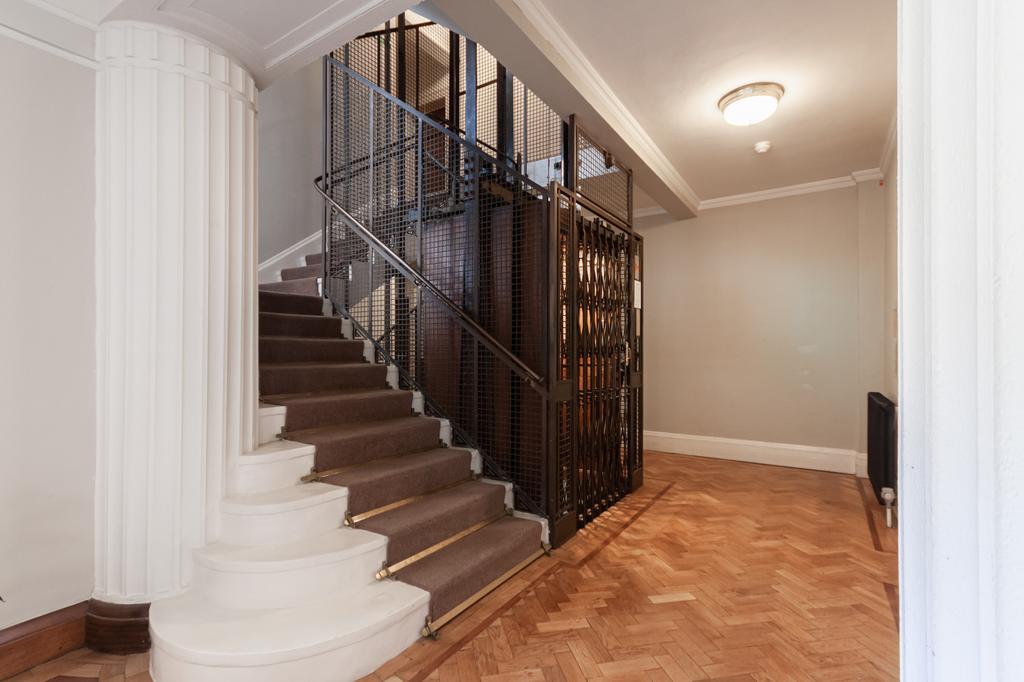 Lobby Elevator