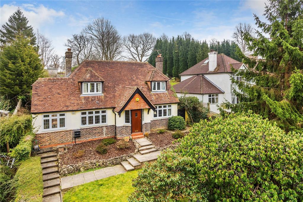 Hosey Hill, Westerham, Kent, TN16 3 bed detached house £799,999