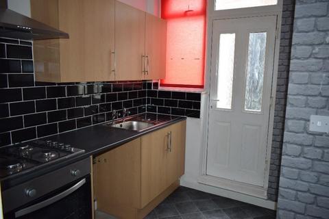 2 bedroom terraced house to rent, Grange Street, Liverpool L6
