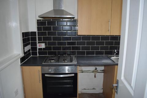 2 bedroom terraced house to rent, Grange Street, Liverpool L6
