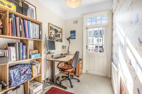 84 Dumbarton Road, London, SW2 5LU