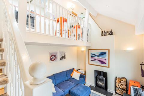 8b Raleigh Road, London, SE20 7JB