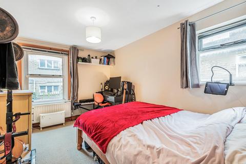 8b Raleigh Road, London, SE20 7JB