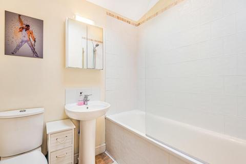 8b Raleigh Road, London, SE20 7JB