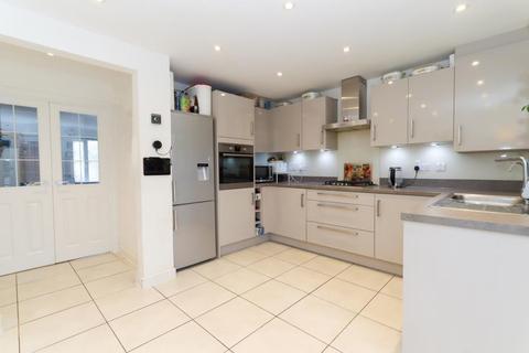 7 Abrahams Close, Amersham, HP7 9FA