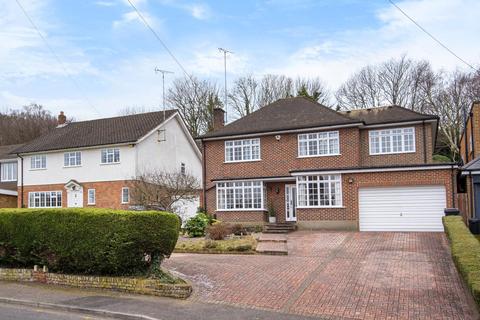 6 Yester Drive, Chislehurst, BR7 5LR
