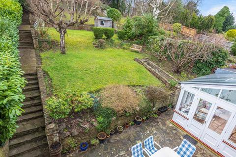 6 Yester Drive, Chislehurst, BR7 5LR