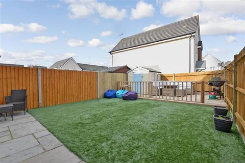 6 Spinner Drive, Havant, PO9 4BQ
