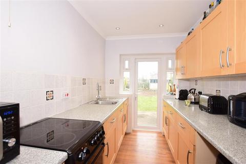 24 Avondale Road, Welling, DA16 1NQ