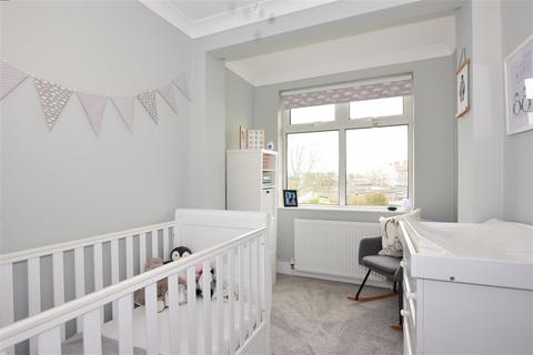 24 Avondale Road, Welling, DA16 1NQ