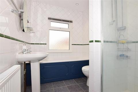 24 Avondale Road, Welling, DA16 1NQ