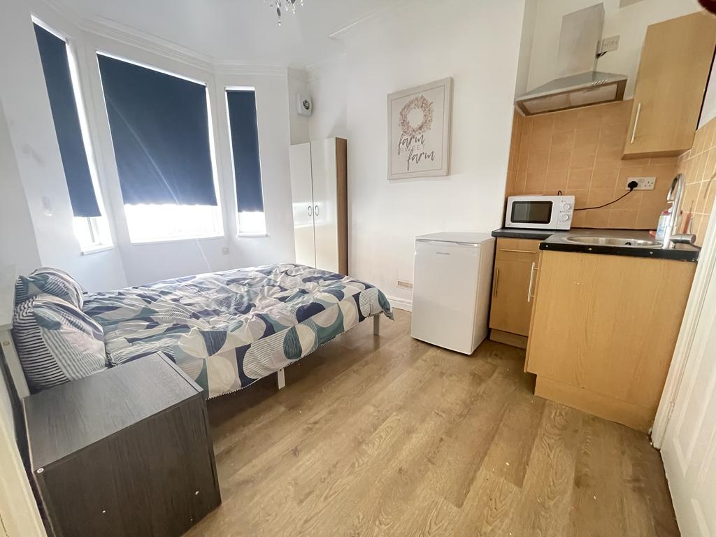 Bedroom 1 ground front