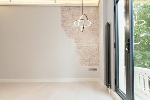 1 bedroom apartment to rent, Camden Road, Camden, NW1