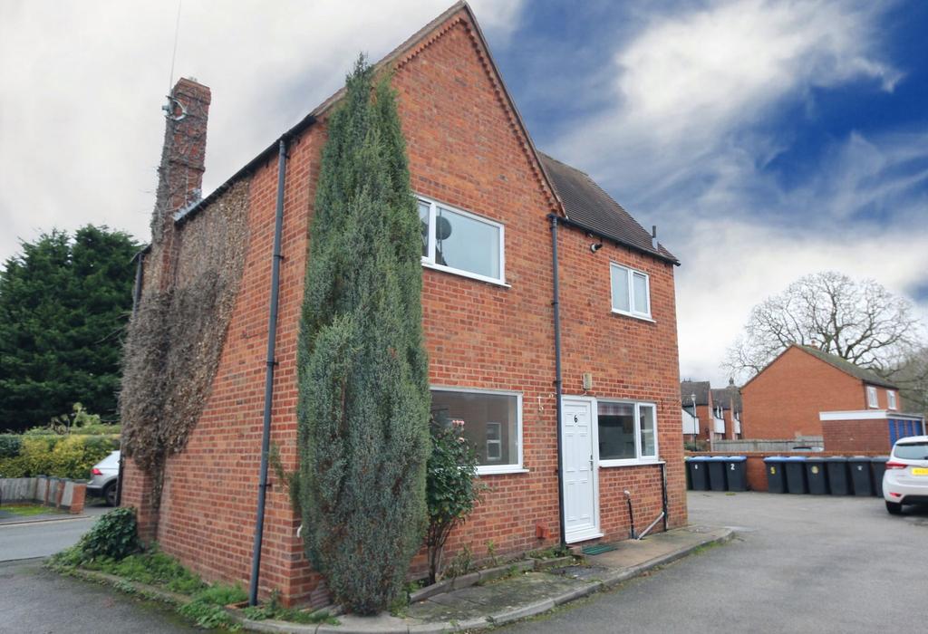 The Rookery Stratford Road, Alcester, B49 2 bed detached house £750