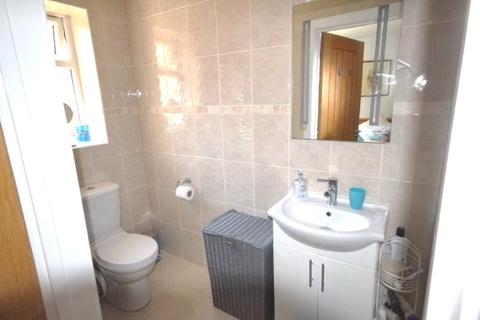 Flat 1, Pentire Apartments Glen Road, Wadebridge, PL27 7FF