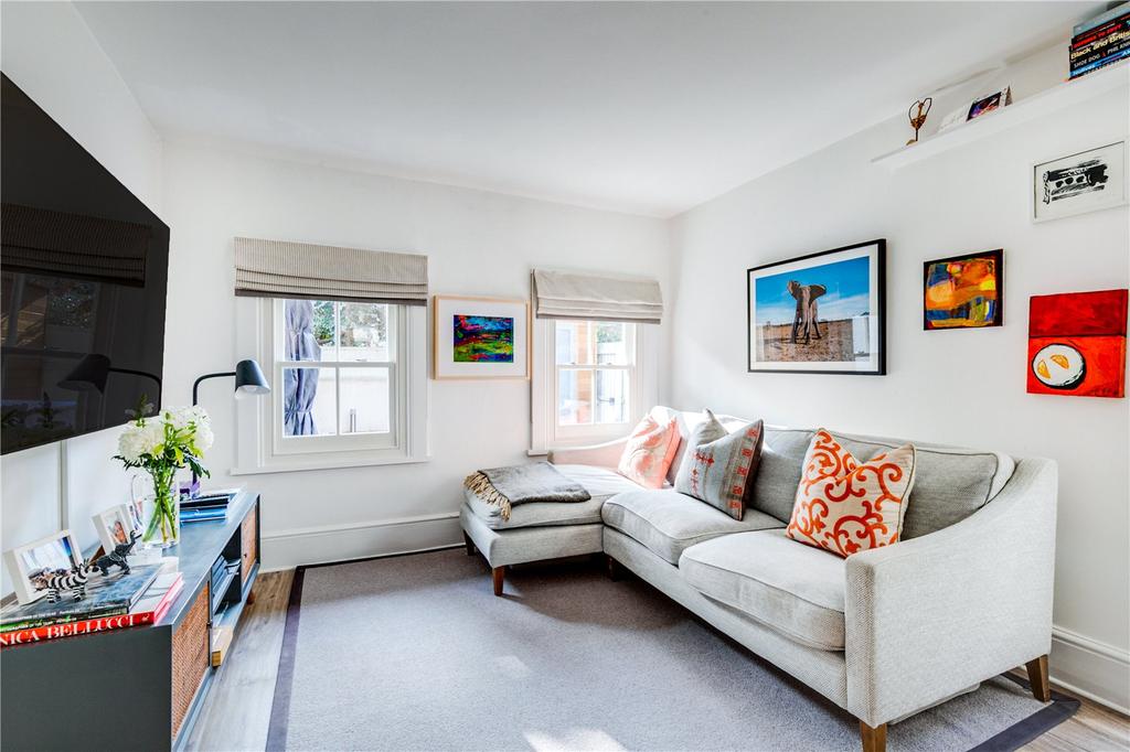 Broughton Road, Sands End, London 2 bed flat £700,000