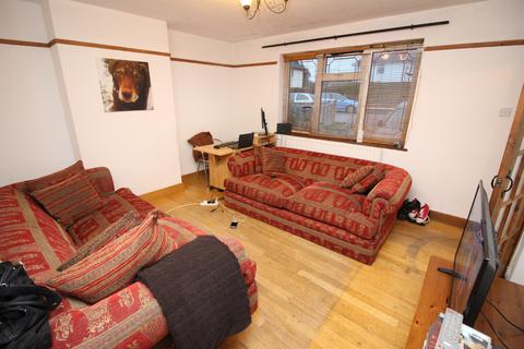 33 Browning Avenue, Worcester Park, KT4 8AY