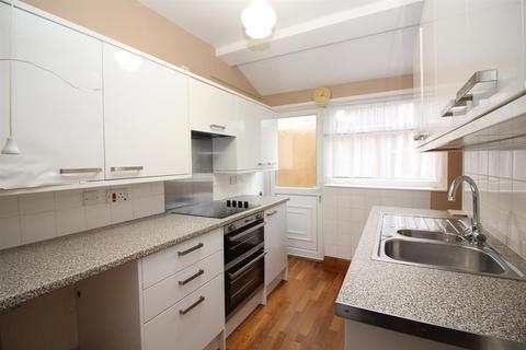 39 Gordon Avenue, Bristol, BS5 7DY