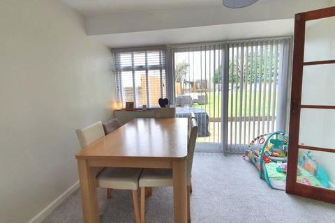 28 Bourne Crescent, Northampton, NN5 7JD
